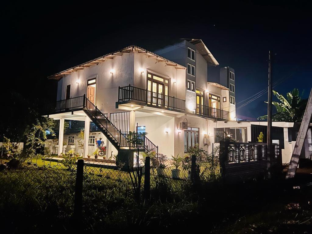 Theon Guest house